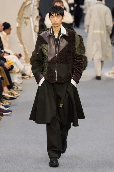 Look 64